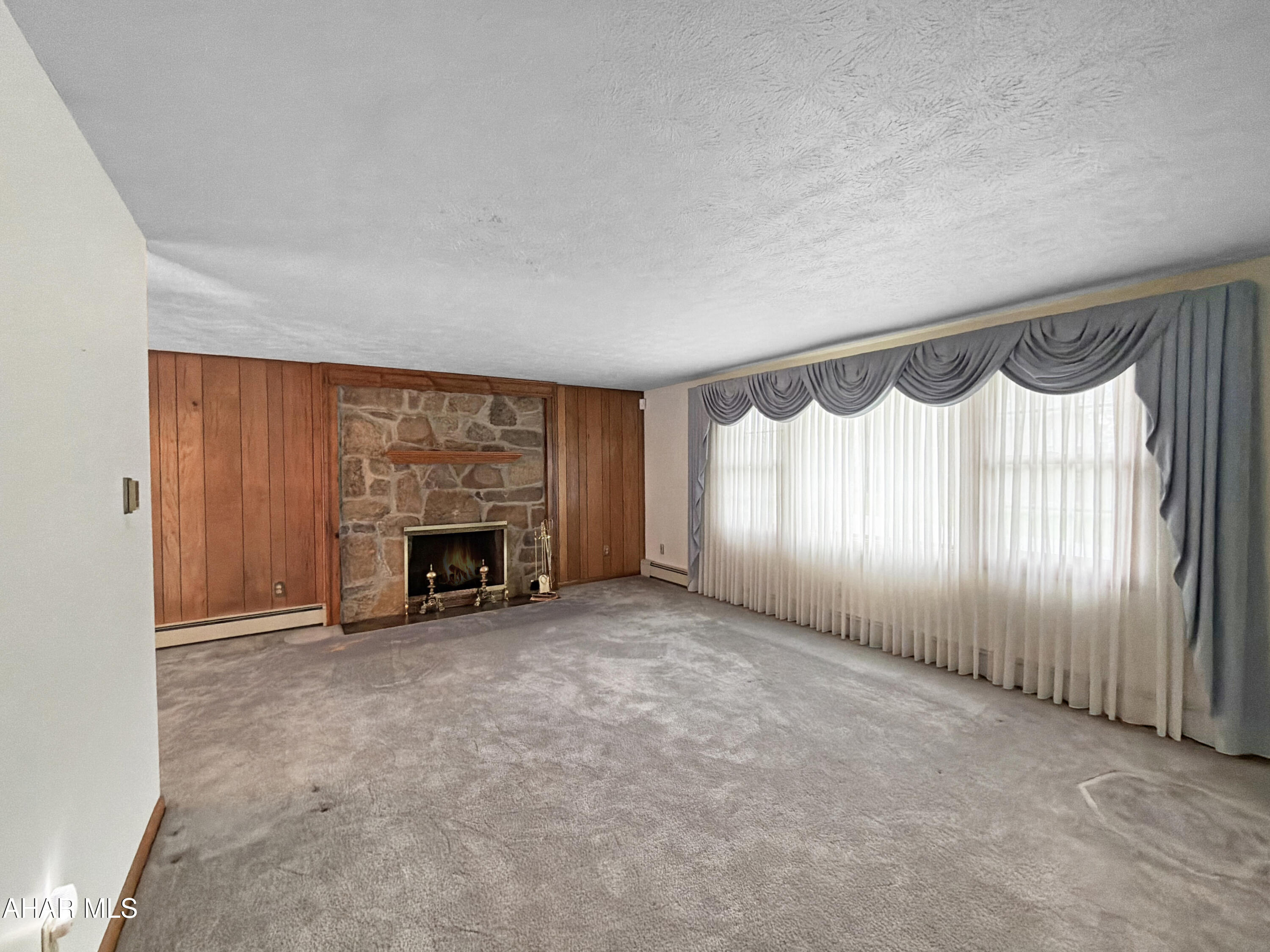 Crestwood - Residential