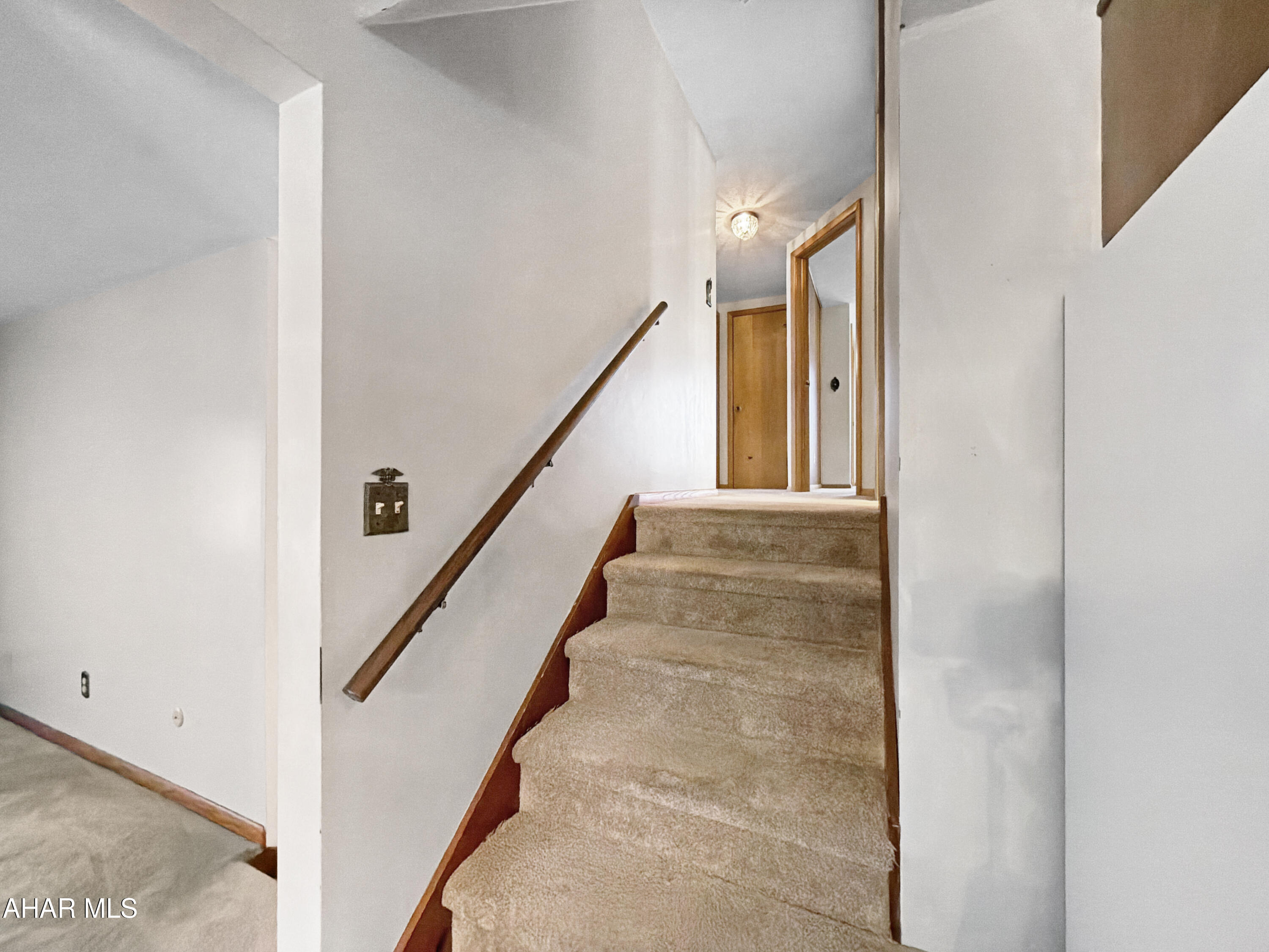 Crestwood - Residential