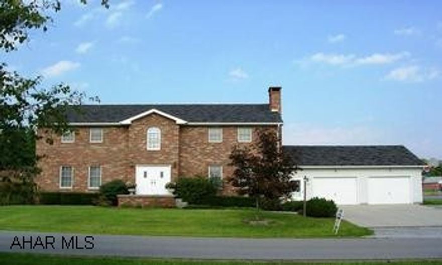 TWO-STORY, 4BR, 3.5BA ON LARGE LOT WITH 2 CAR GARAGE AND GAZEBO.  CALL SALLY 932-9032. GREAT HOME IN WOODLAND TERRACE.  VERY LARGE KITCHEN AND WHIRLPOOL TUB.  3 FULL AND 2 HALF BATHS.  SKYLIGHTS AND CERAMIC TILE.