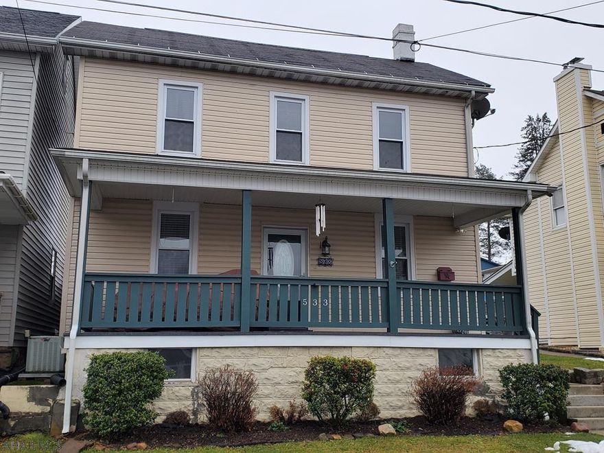 2 story, Bellwood Borough home, beautifully landscaped, vinyl sided, central air, HW flooring in Foyer. DR, new carpeting 2nd floor. All appliances included, 3 car off street parking in rear, storage shed. Remodeled kitchen, 1st floor laundry.