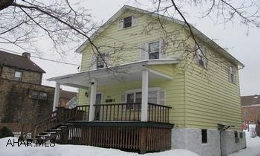 3 Bedroom, 2 story aluminum sided home on a 50 x 140 lot. Oil forced air heat. Modern Kitchen w/appliances. $49,900 Call Scott @ 814-525-2291.. 3 Bedroom, 2 story aluminum sided home on a 50 x 140 lot. Oil forced air heat. Modern Kitchen w/appliances. $49,900 Call Scott @ 814-525-2291..