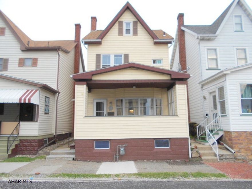 Great little starter home. 2 bedroom 1 bath. Big kitchen with 1st floor laundry. Nice area.