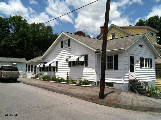 Juniata - Residential
