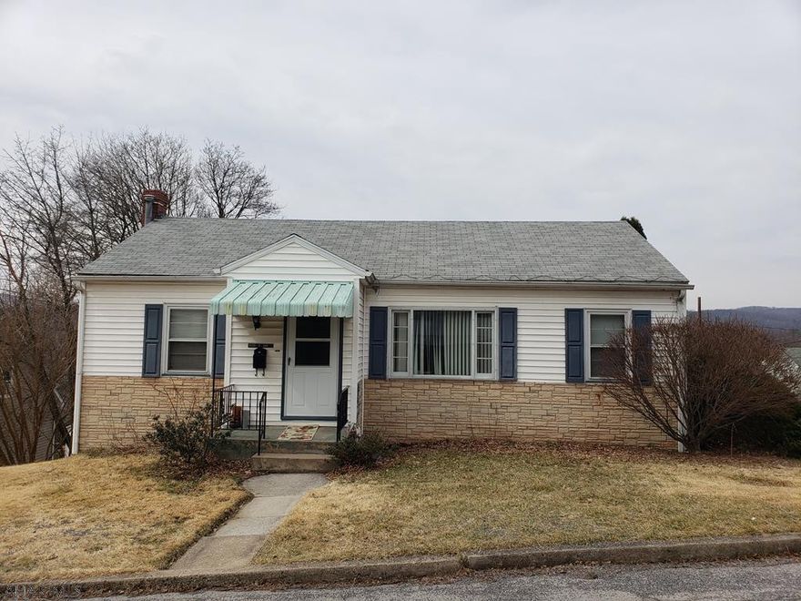 Charming ranch in Highland Park area. This 3 bedroom features original charm including hardwood flooring throughout. The basement offers a family room and half bath that leads to the back patio. With your finishing touches this house could made into your new home! Call listing agent for your private tour.