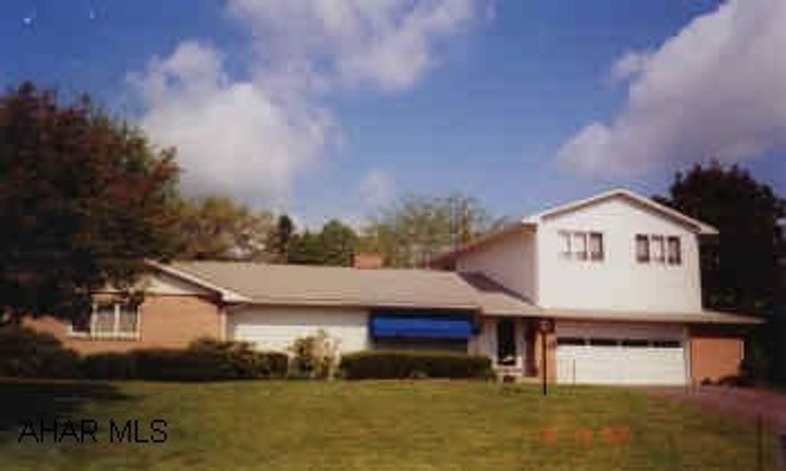 LARGE MASTER SUITE ADDITION. BEAUTIFULLY LANDSCAPED BACK YARD. LARGE SPACIOUS ROOMS.