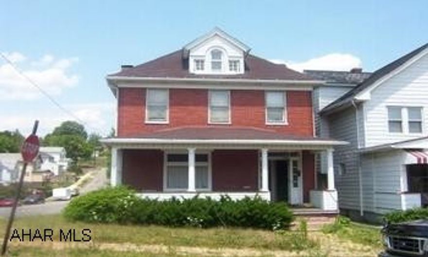 2.5 Story Brick, 3+BR, 1.75 Baths, 2 Kitchens, 2 Furnaces (1-forced air/1-hot water), 2 HW tanks, closed in rear porch, finished heated attic, nice corner lot.  Needs TLC!  Sold as is.  Call Bonnie 942-2172! 2.5 Story Brick, 3+BR, 1.75 Baths, 2 Kitchens, 2 Furnaces (1-forced air/1-hot water), 2 HW tanks, closed in rear porch, finished heated attic, nice corner lot.  Needs TLC!  Sold as is.  Call Bonnie 942-2172!