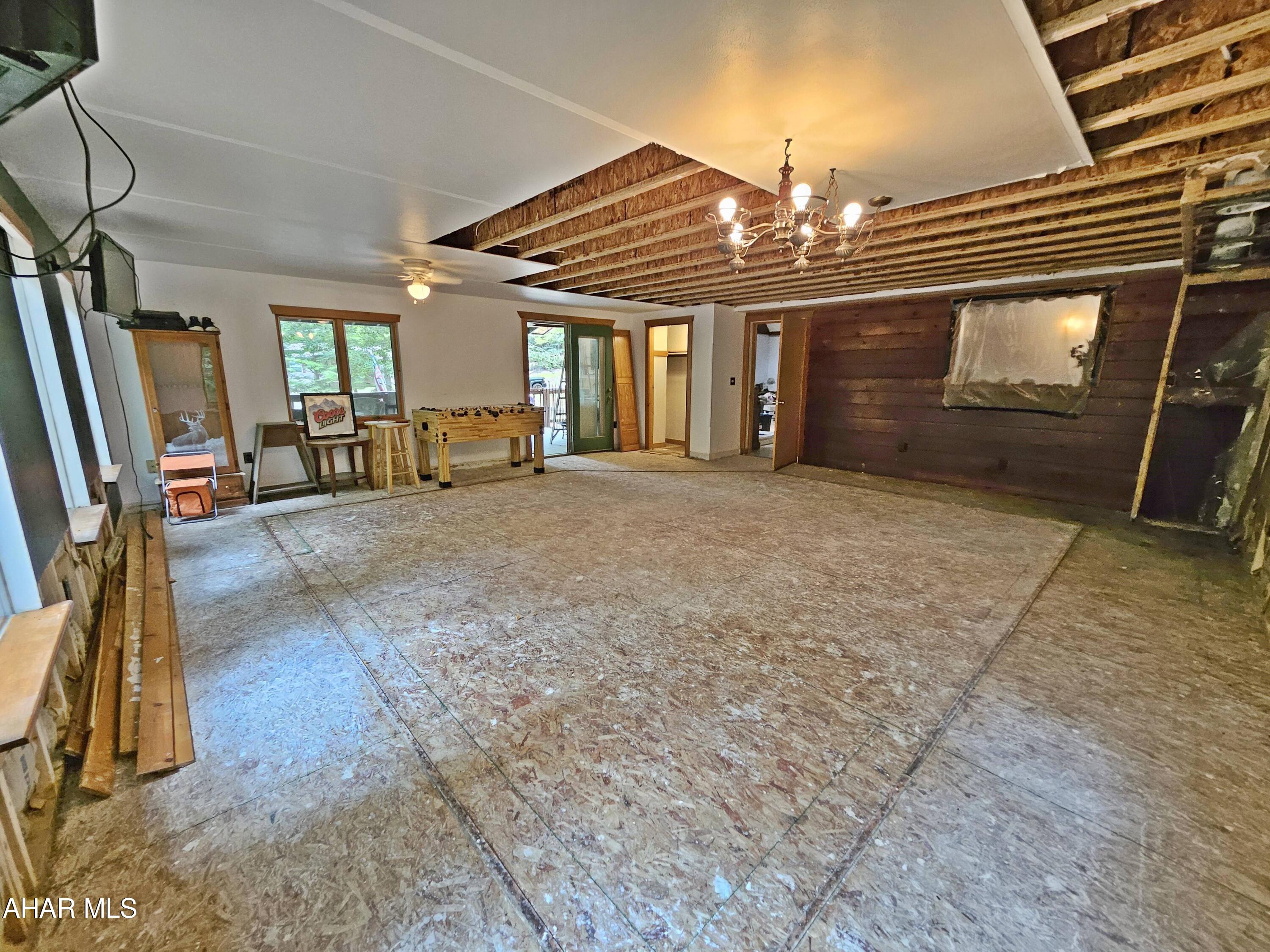 Glendale Yearound - Residential