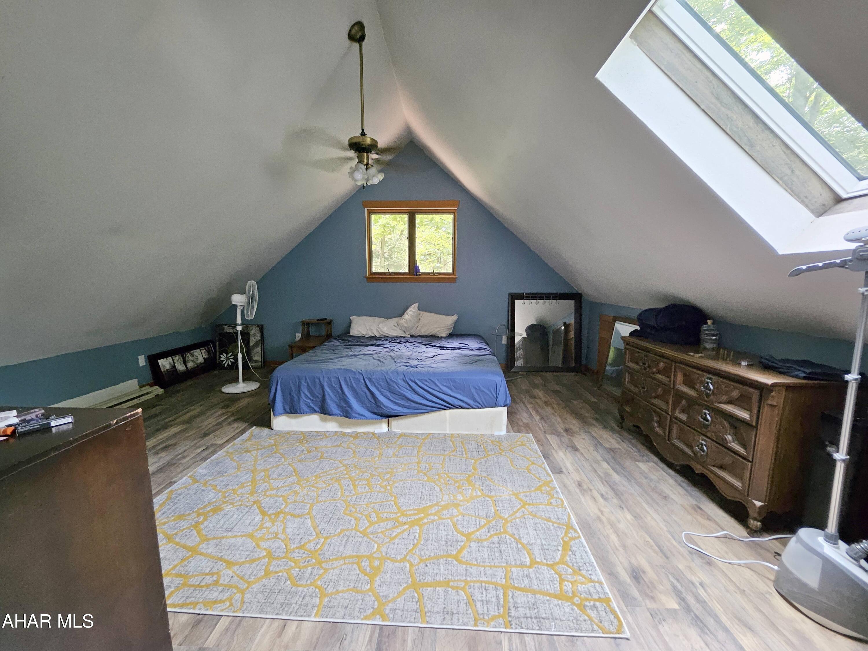 Glendale Yearound - Residential