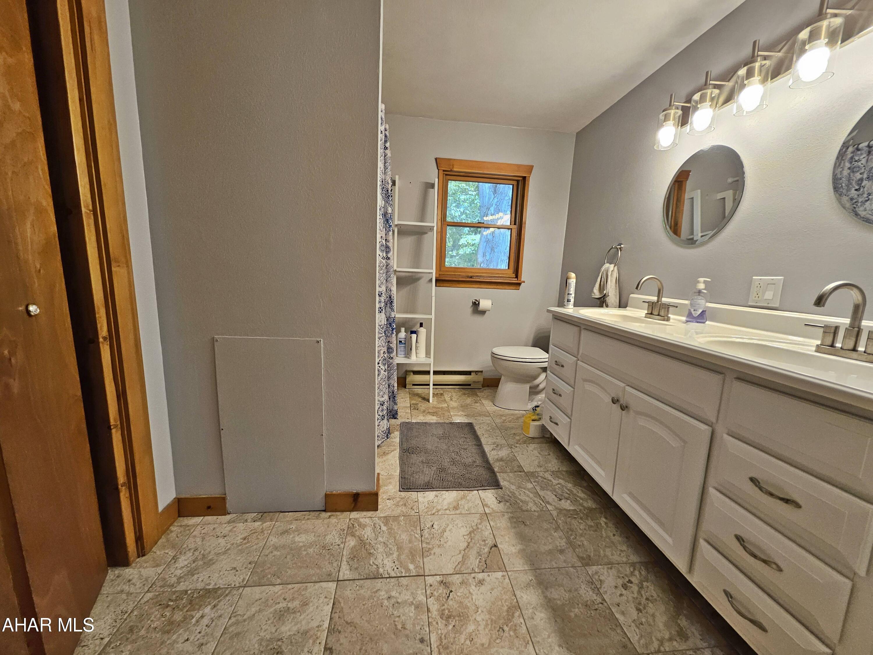 Glendale Yearound - Residential