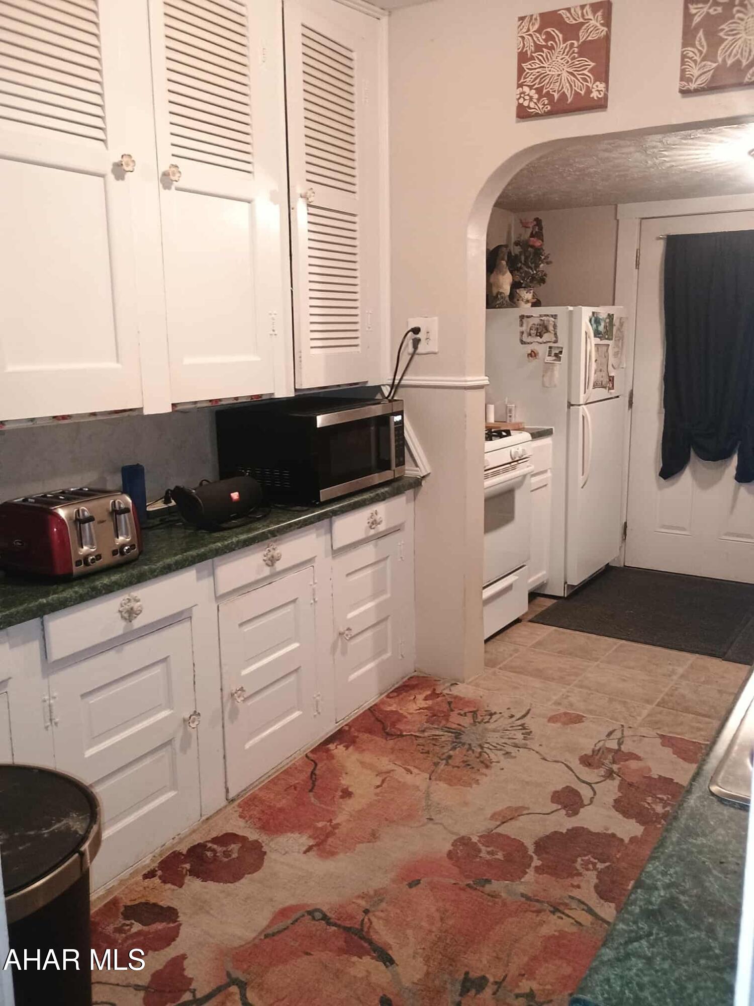 Llyswen - Residential Lease