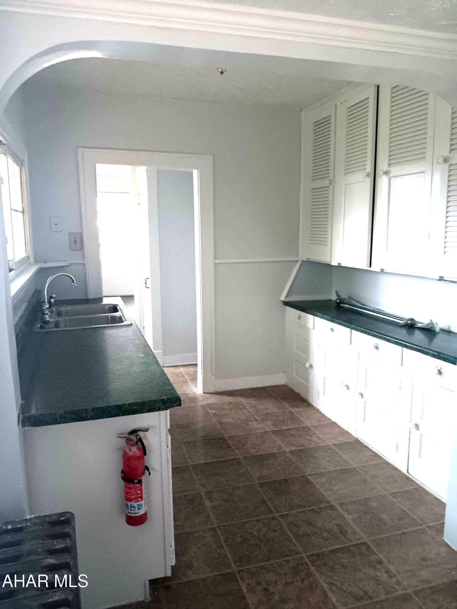 Llyswen - Residential Lease