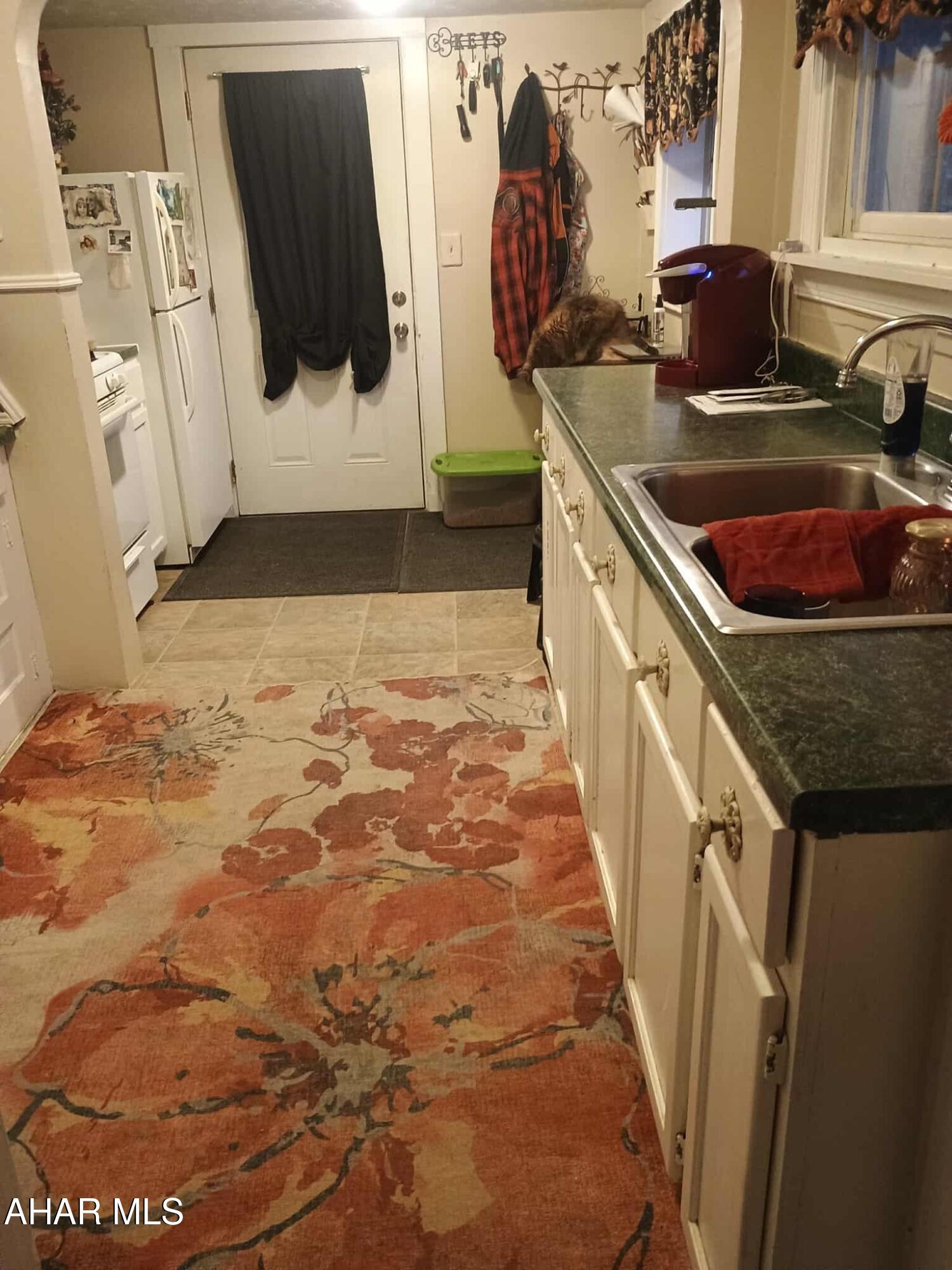 Llyswen - Residential Lease