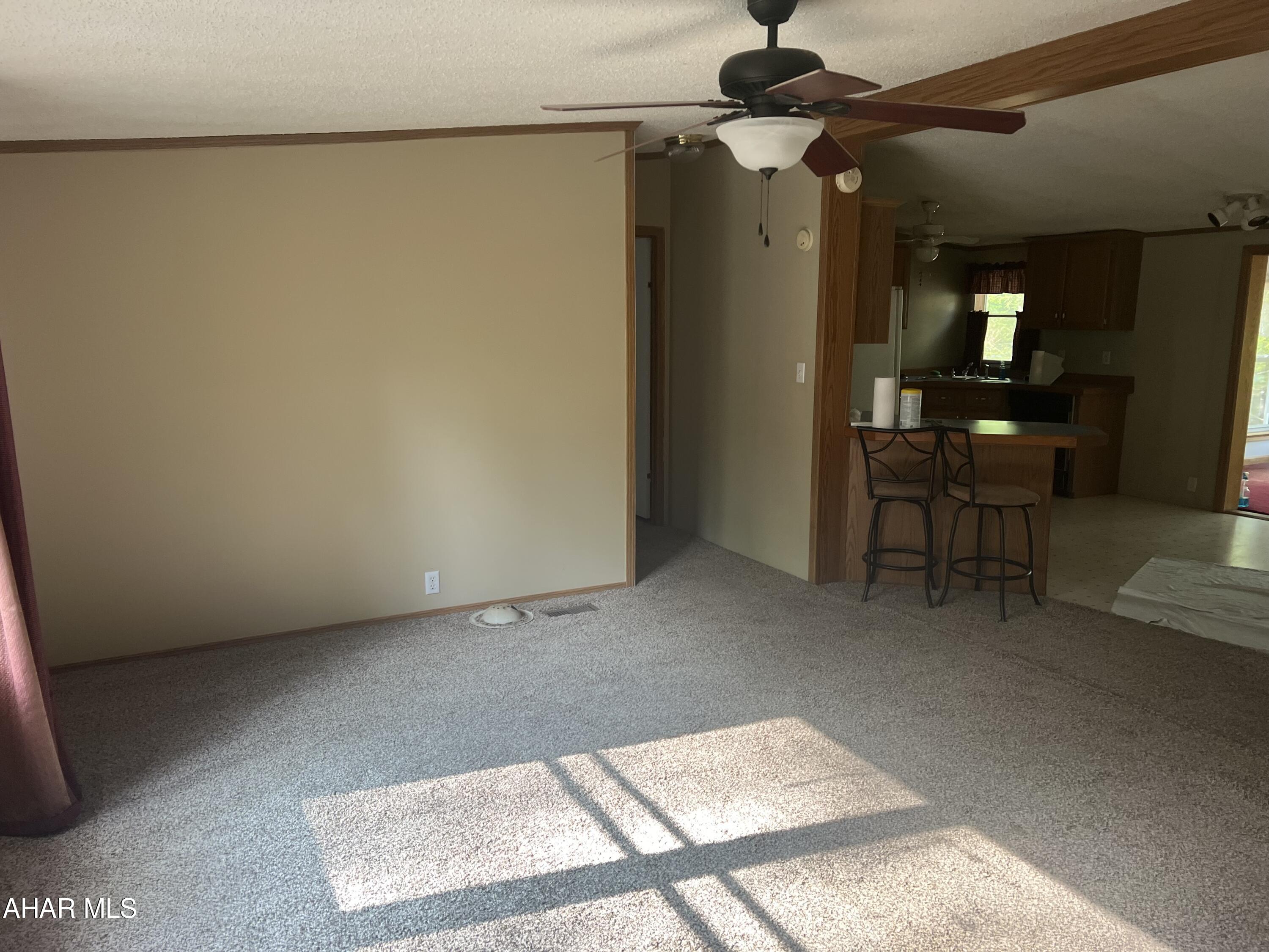 Glendale Yearound - Residential