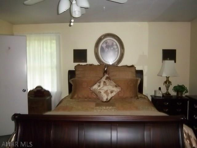 Holiday Manor - Residential