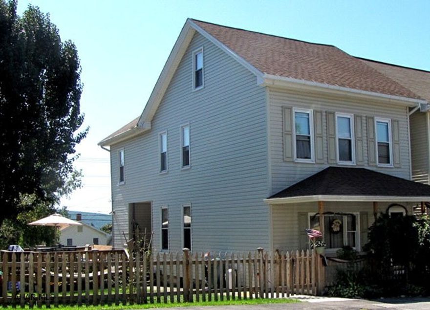 Charming remodeled, open floor plan.  Well maintained, newer windows, new flooring, new carpet, new and completely remodeled kitchen, bath, living rm, din & bedrms.  A must see.  Find it on Youtube.  Great looking hm on double lot with deck.