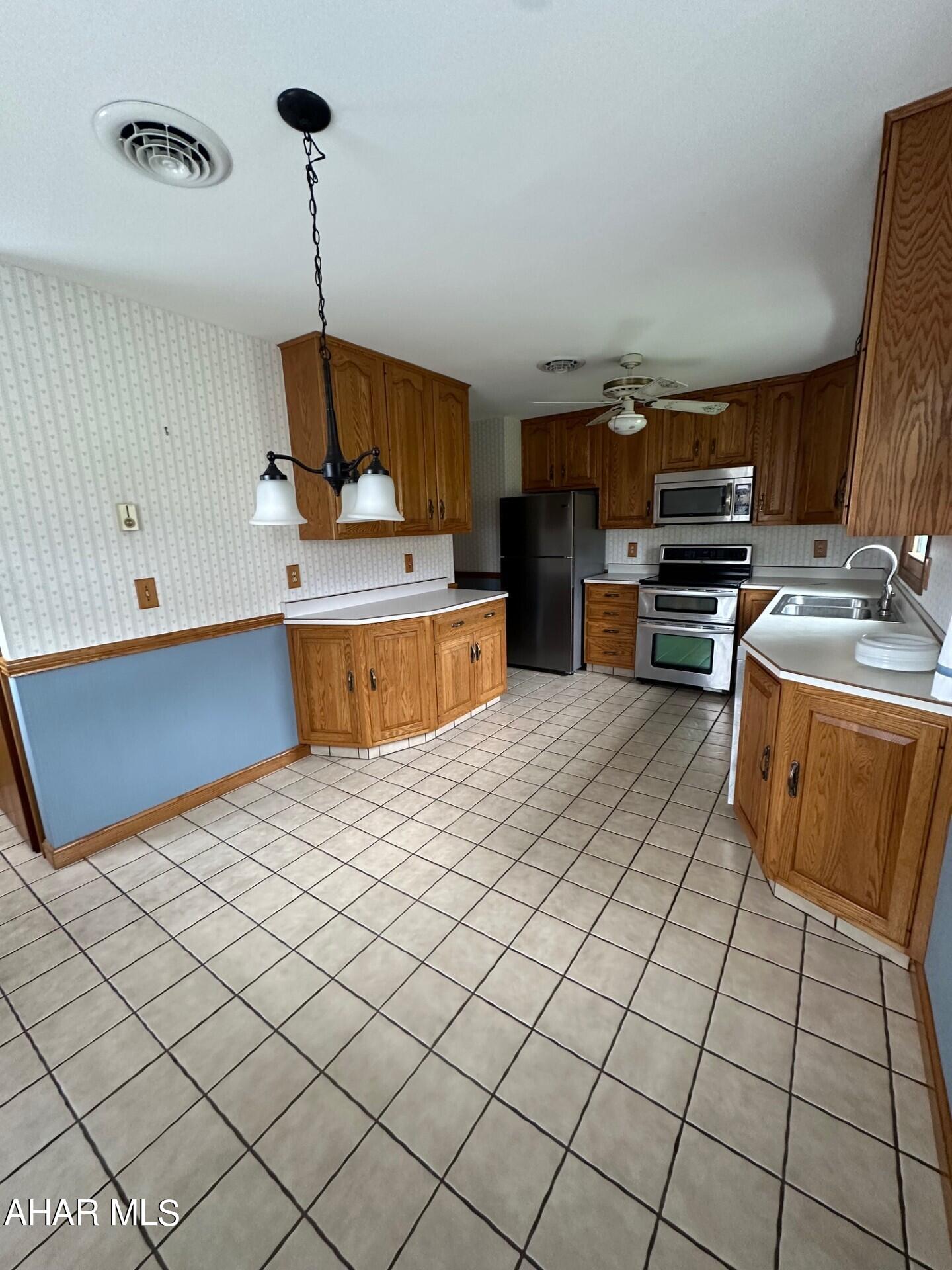 Sunnybrook Acres - Residential