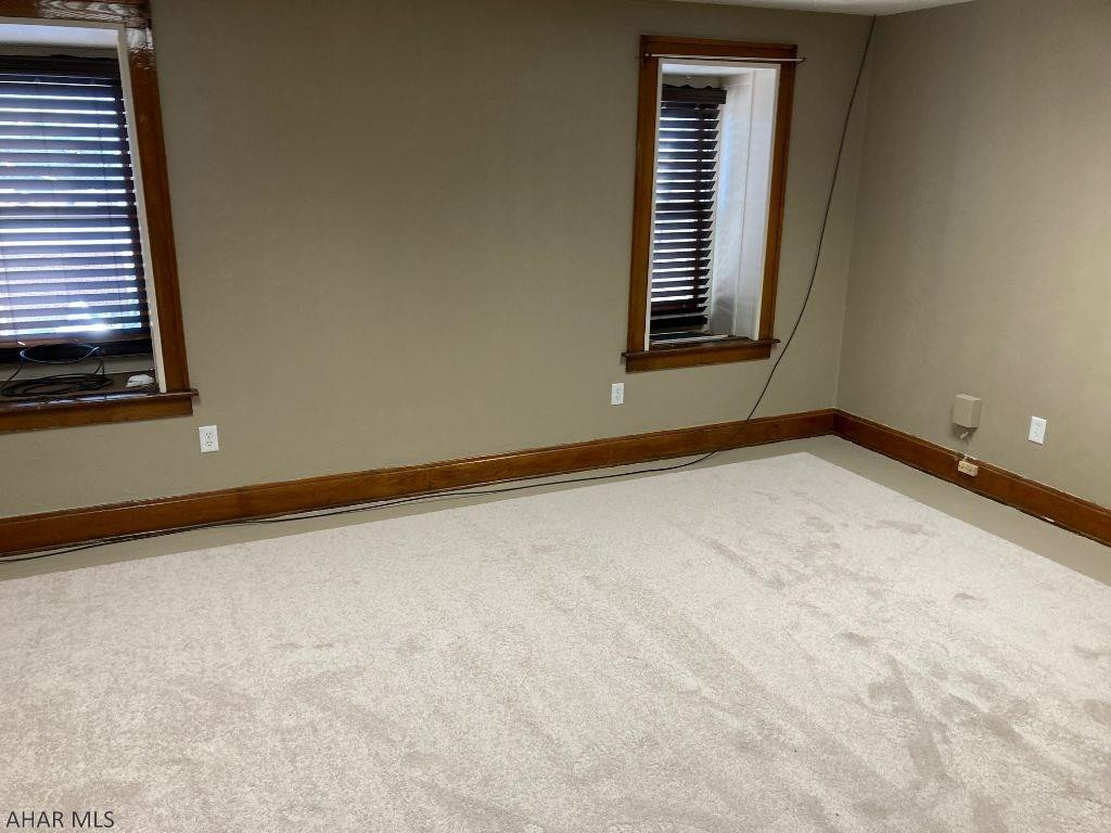 Unknown - Commercial Sale