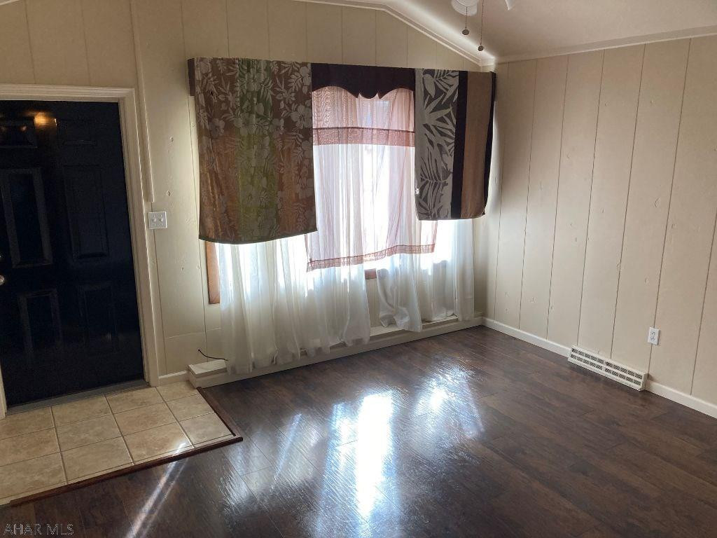 Unknown - Commercial Sale