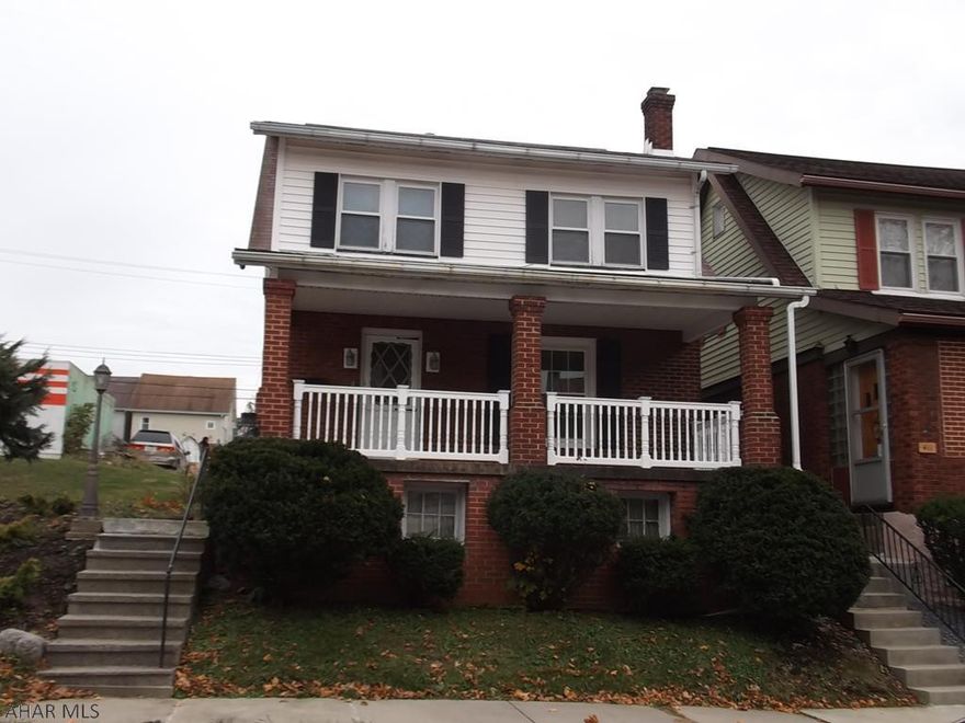 Walk in closet in dining room, was a 1/2 bath (removed). 2 - 100 amp service boxes, newer windows.