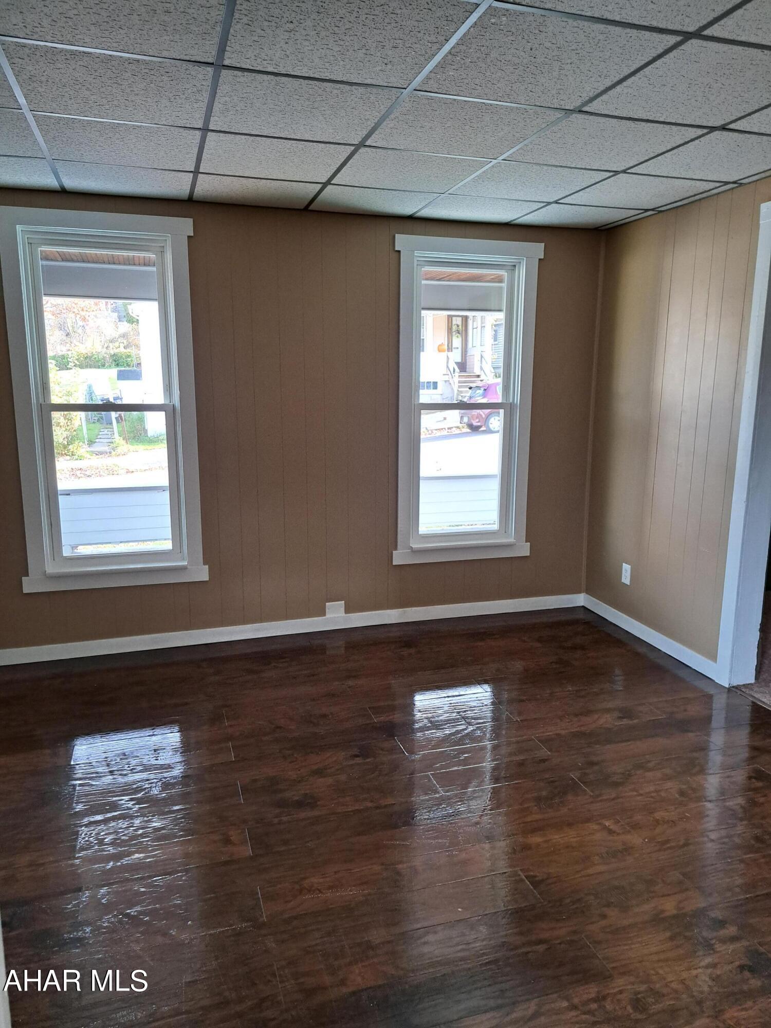 Juniata - Residential