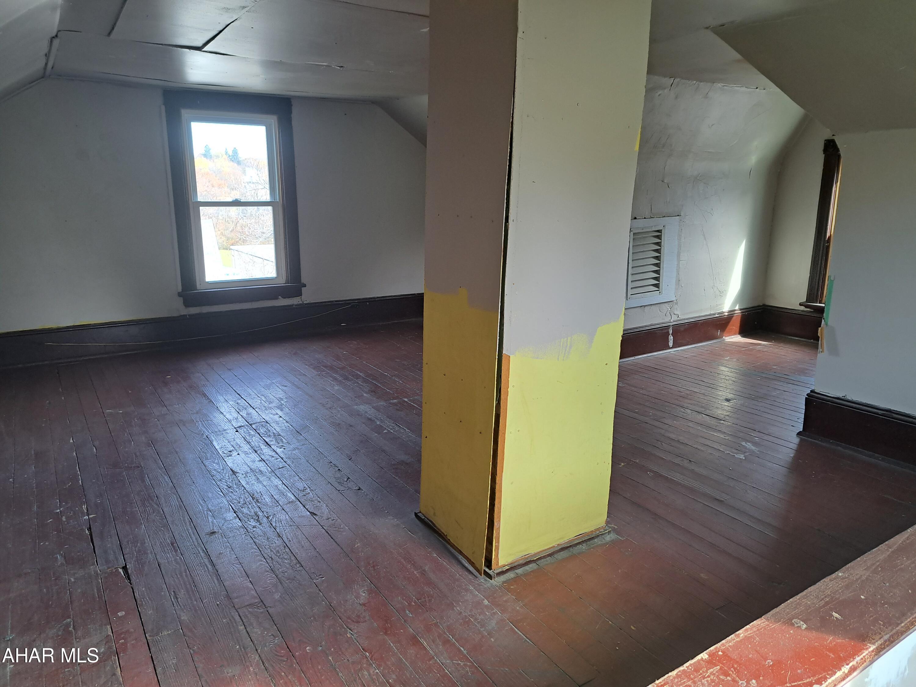 Juniata - Residential