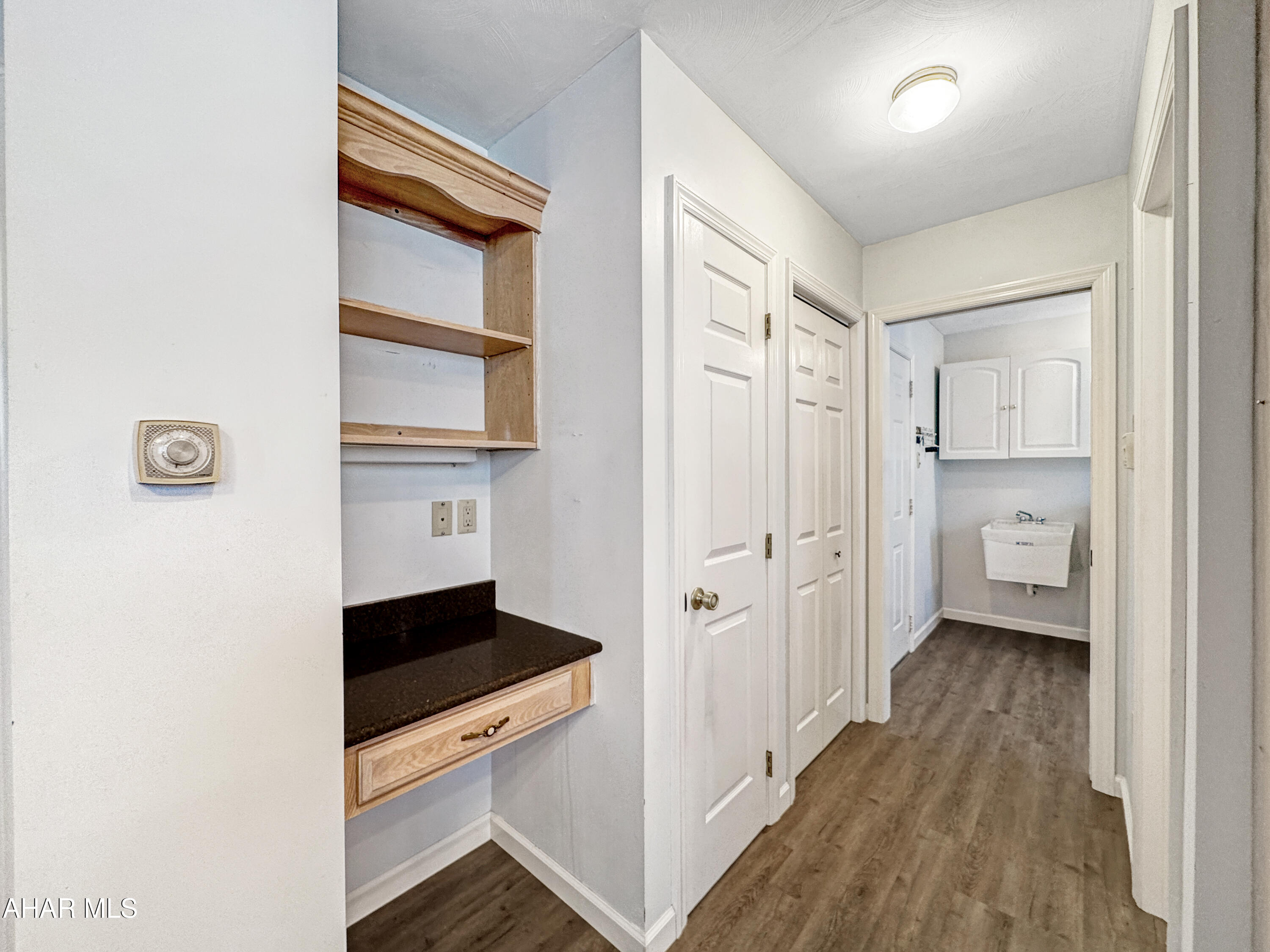 Crestwood - Residential