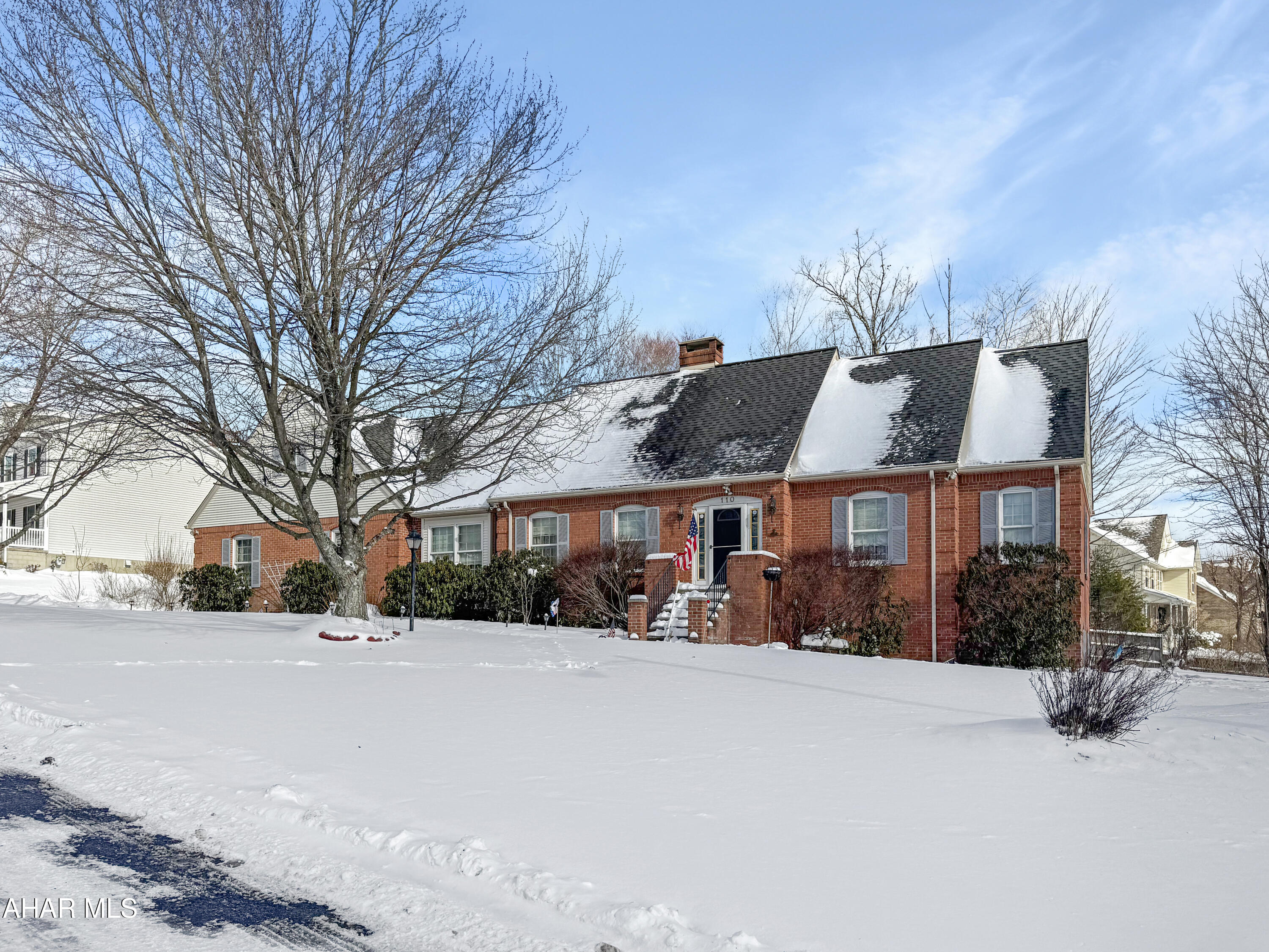 Crestwood - Residential