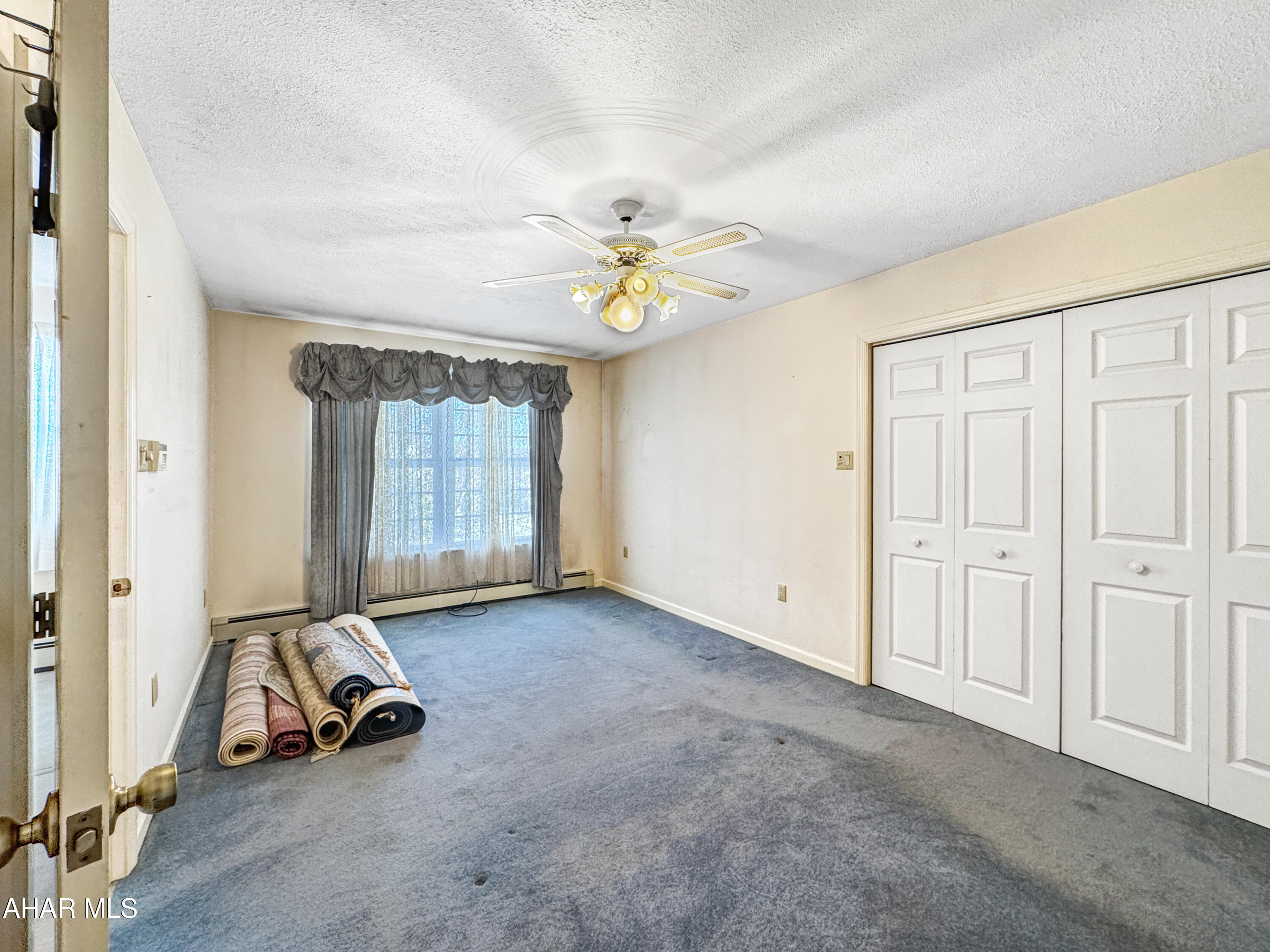 Crestwood - Residential