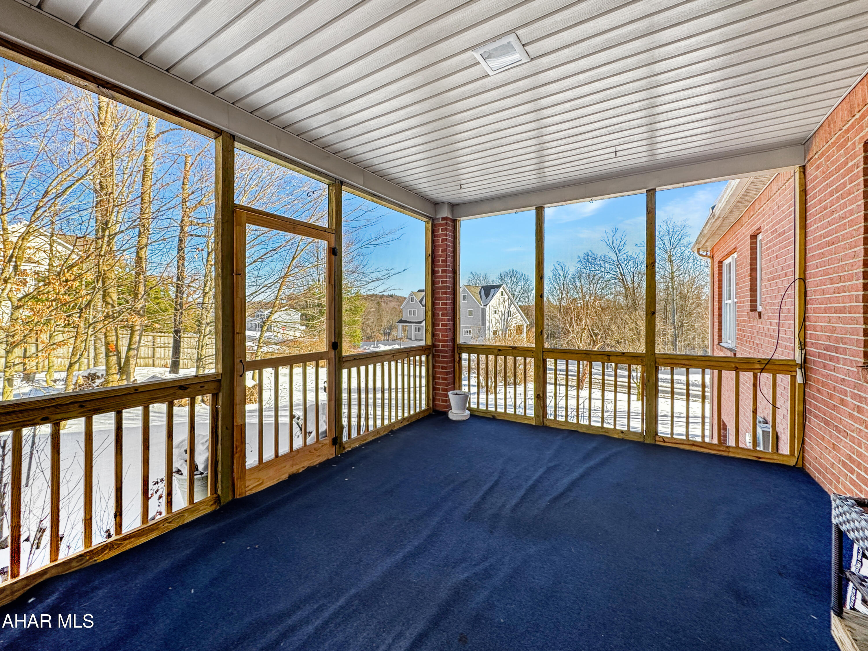 Crestwood - Residential