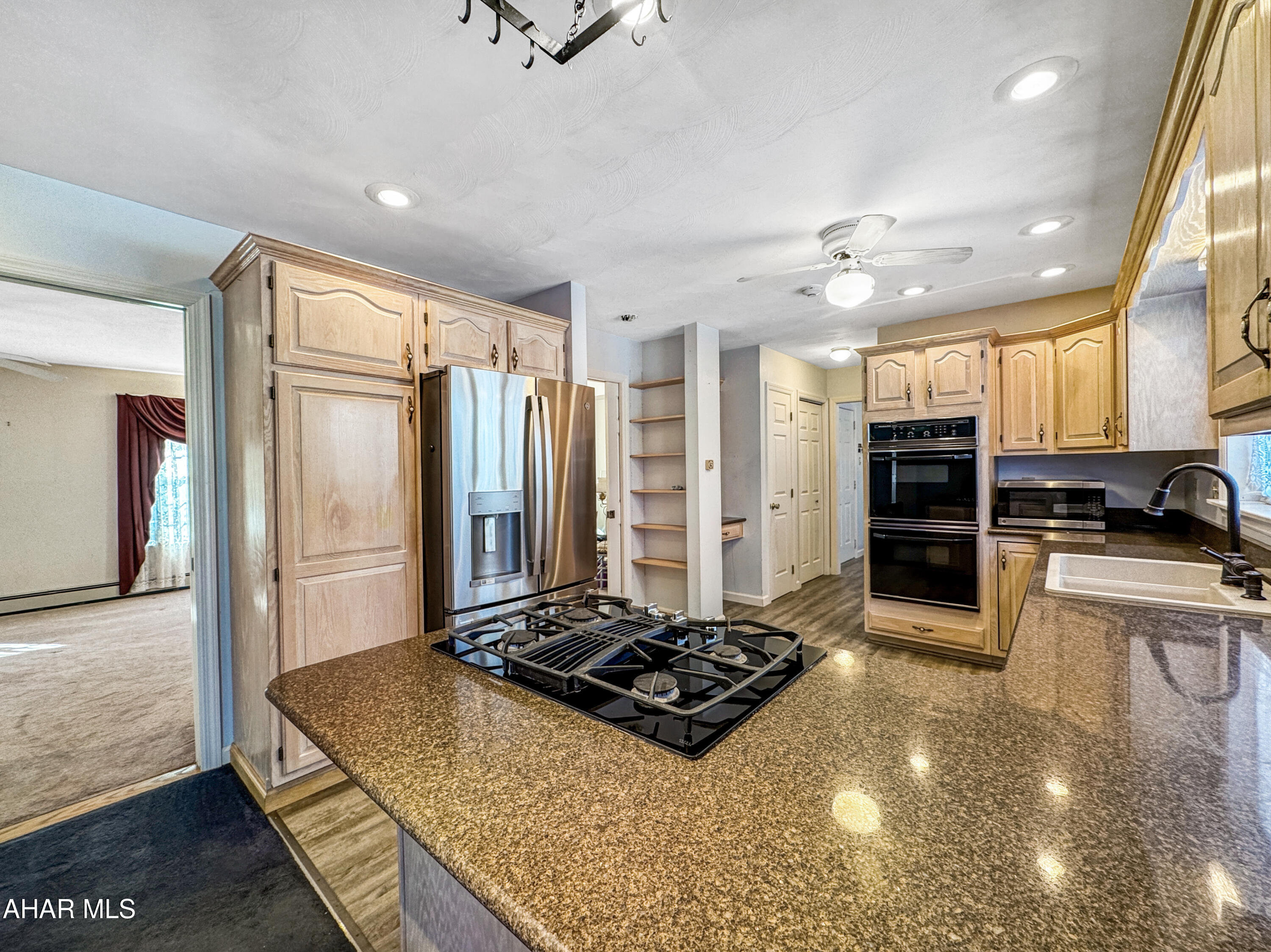 Crestwood - Residential