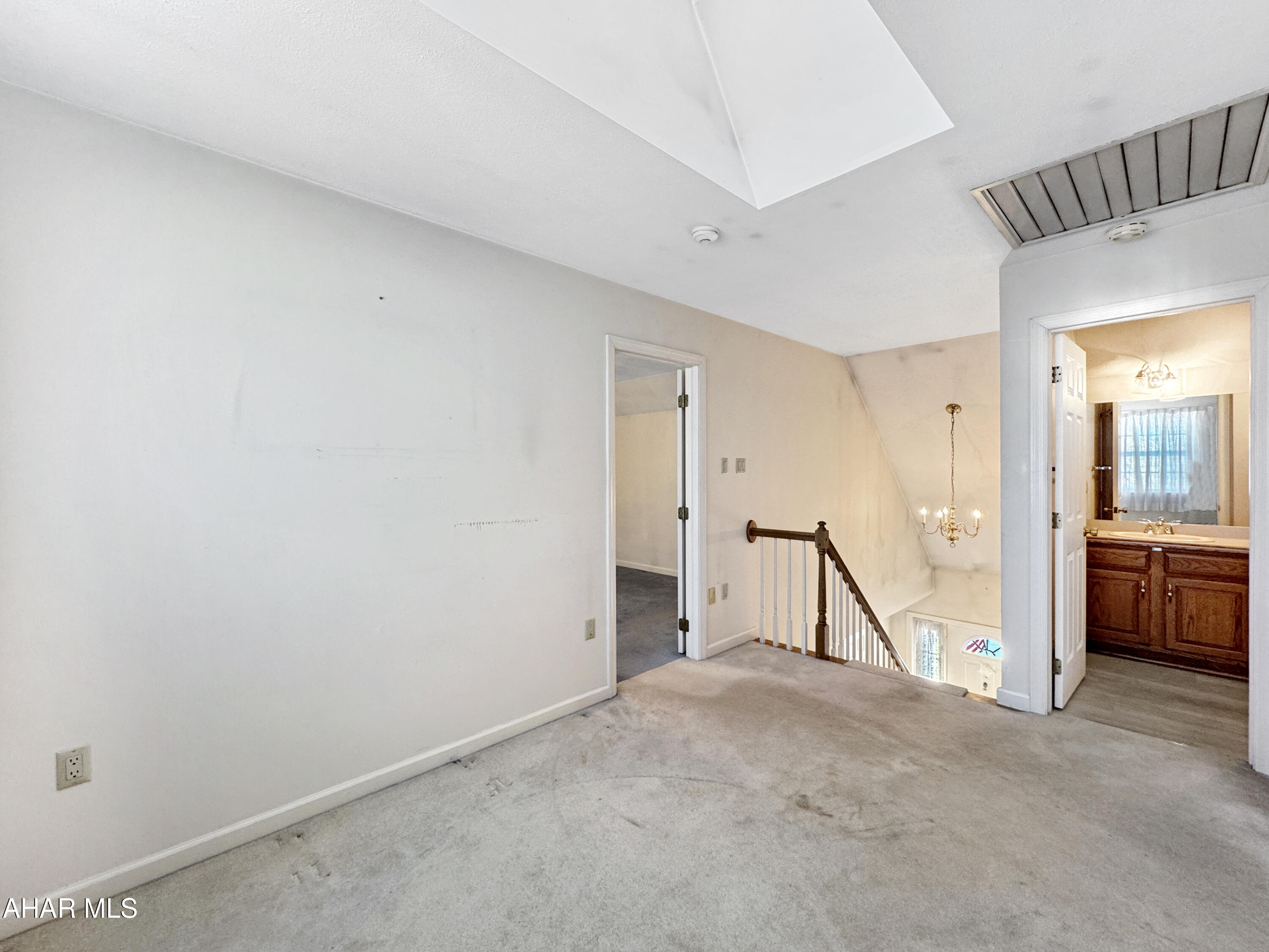 Crestwood - Residential