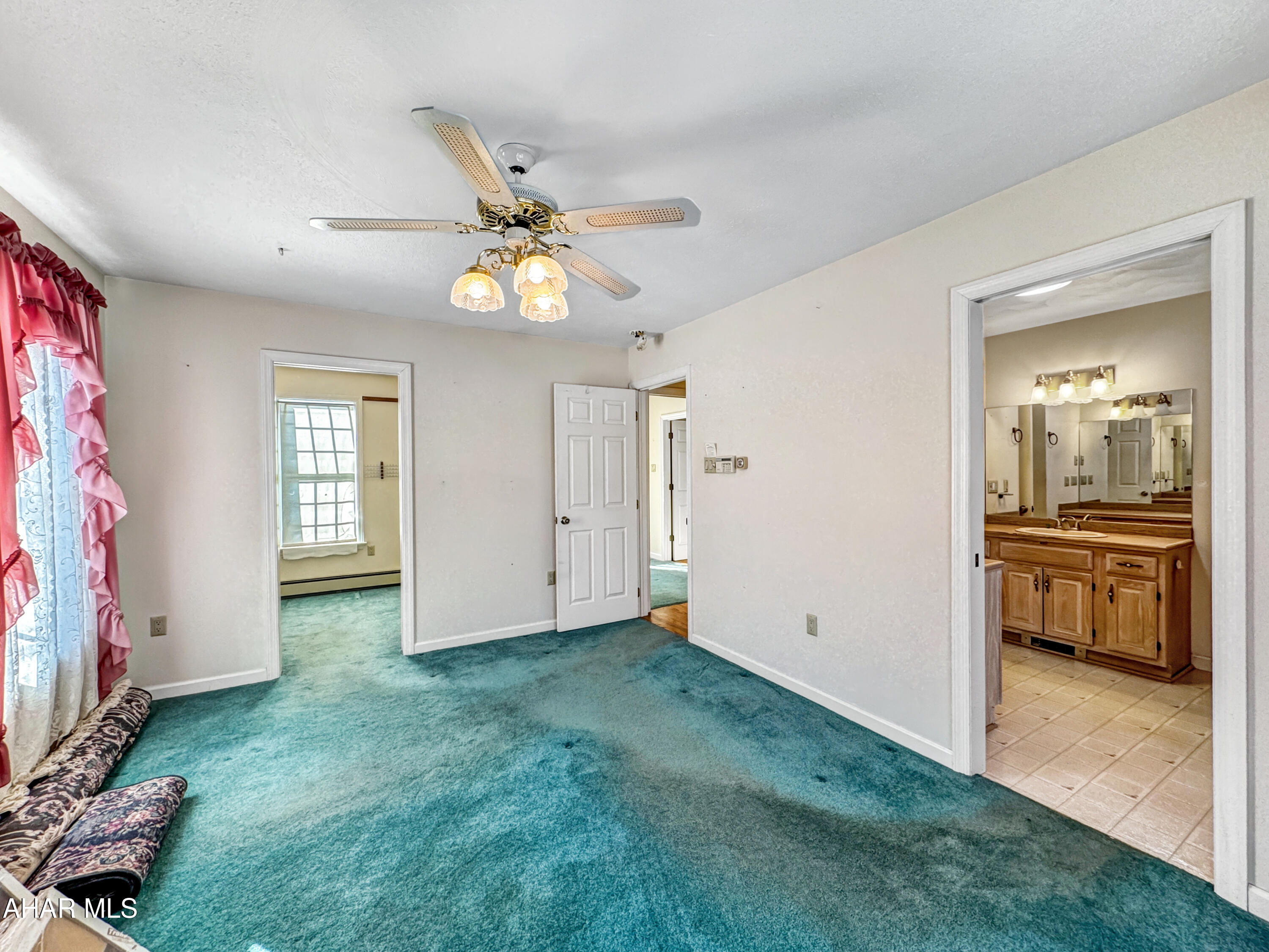 Crestwood - Residential