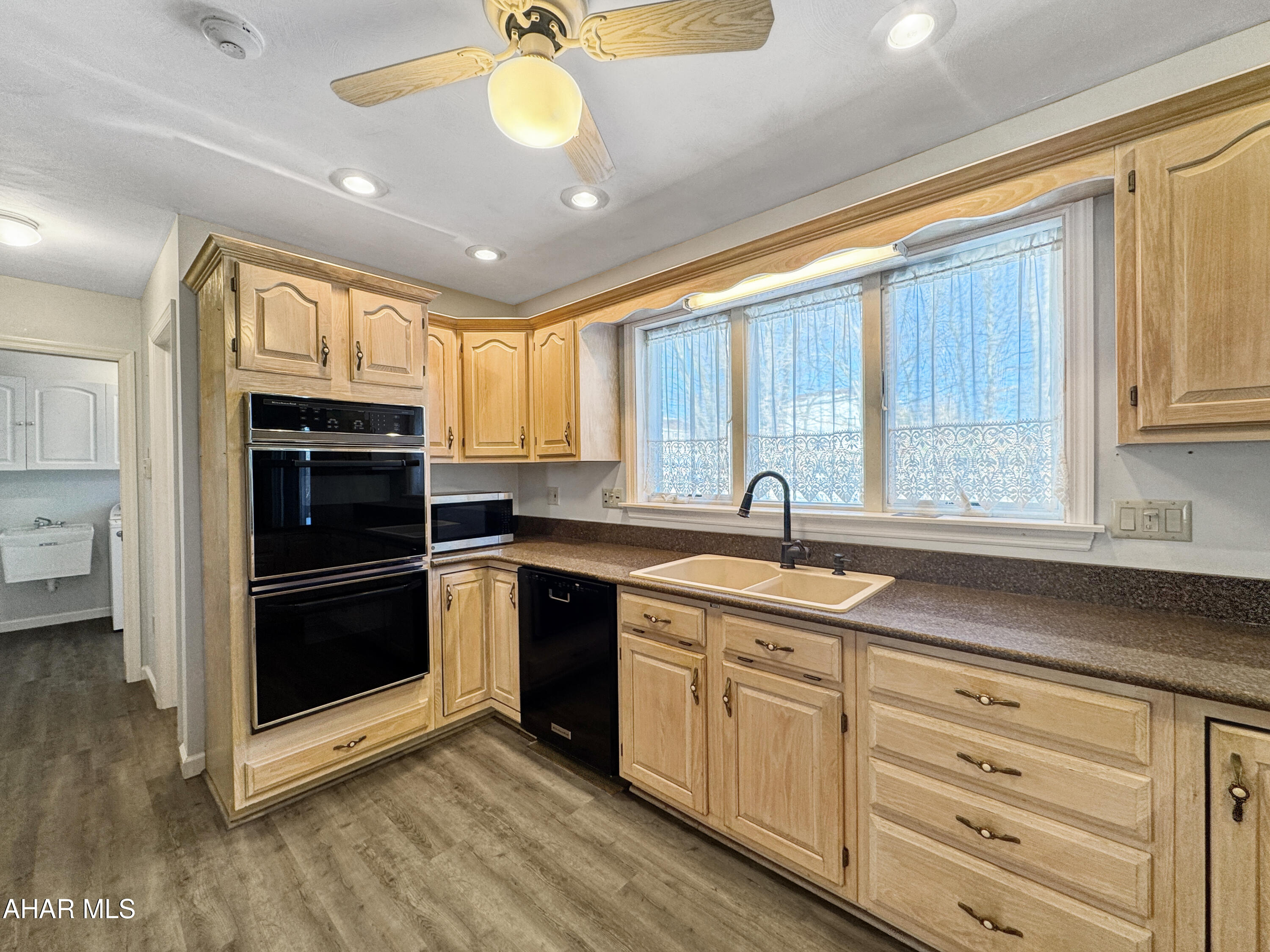 Crestwood - Residential