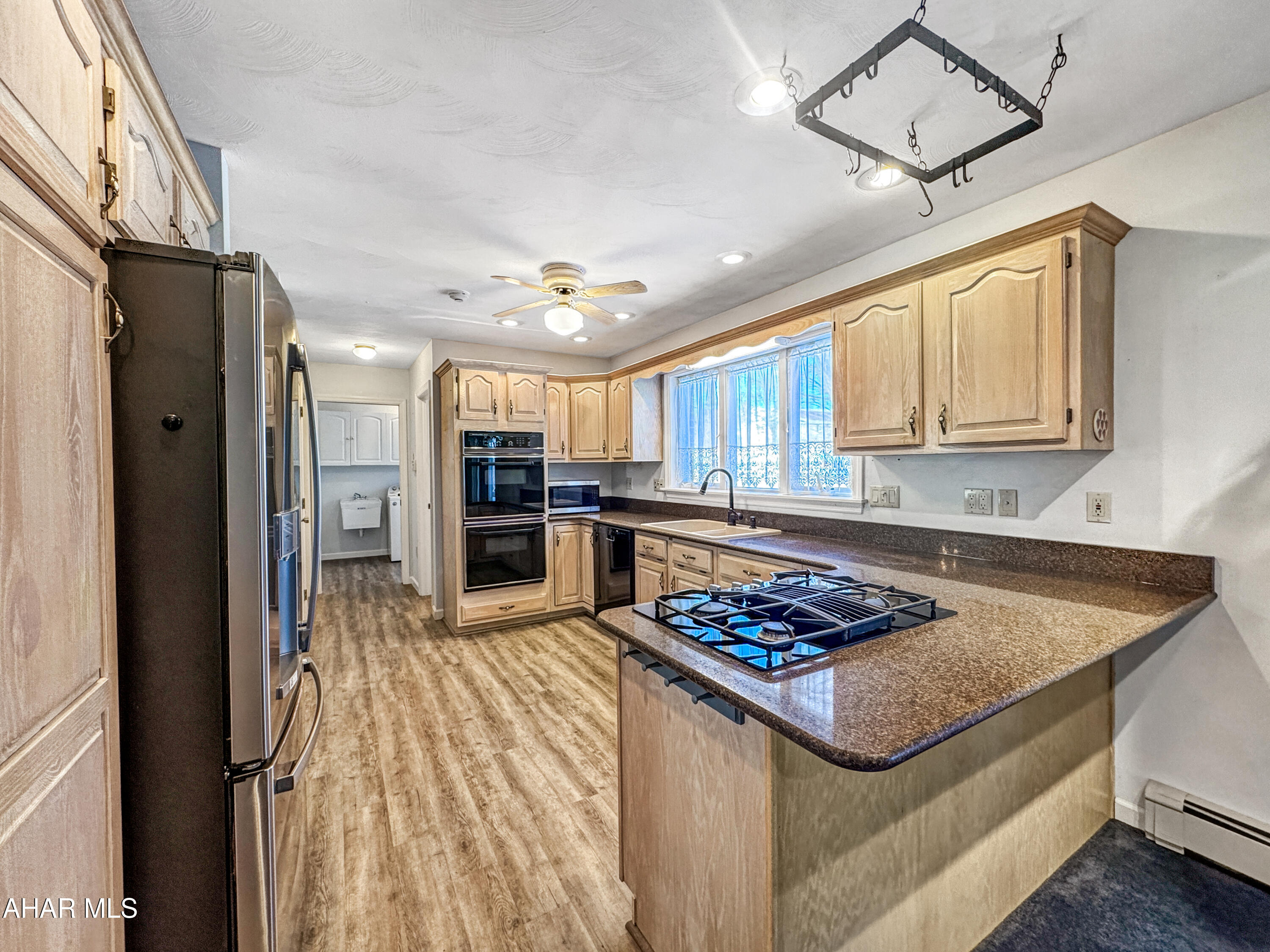 Crestwood - Residential