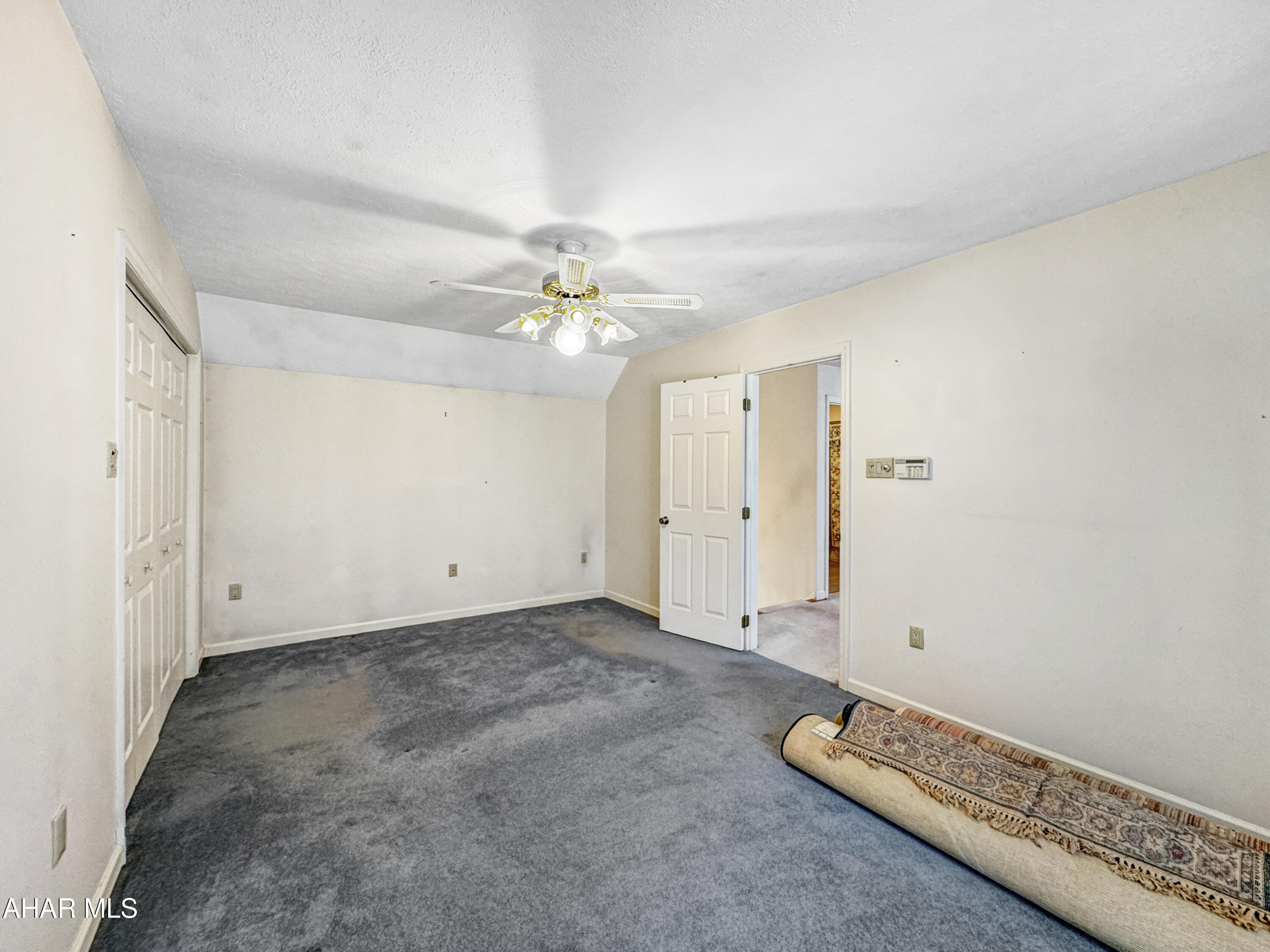 Crestwood - Residential