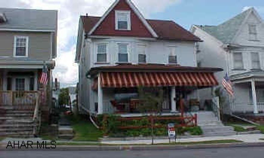 Immaculate & Completely updated with New Kitchen, Roof, Furnance w/electric air cleaner, Newer Carpet, Freshly Painted, New  Theropane windows, Insulation Immaculate & Completely updated with New Kitchen, Roof, Furnance w/electric air cleaner, Newer Carpet, Freshly Painted, New  Theropane windows, Insulation