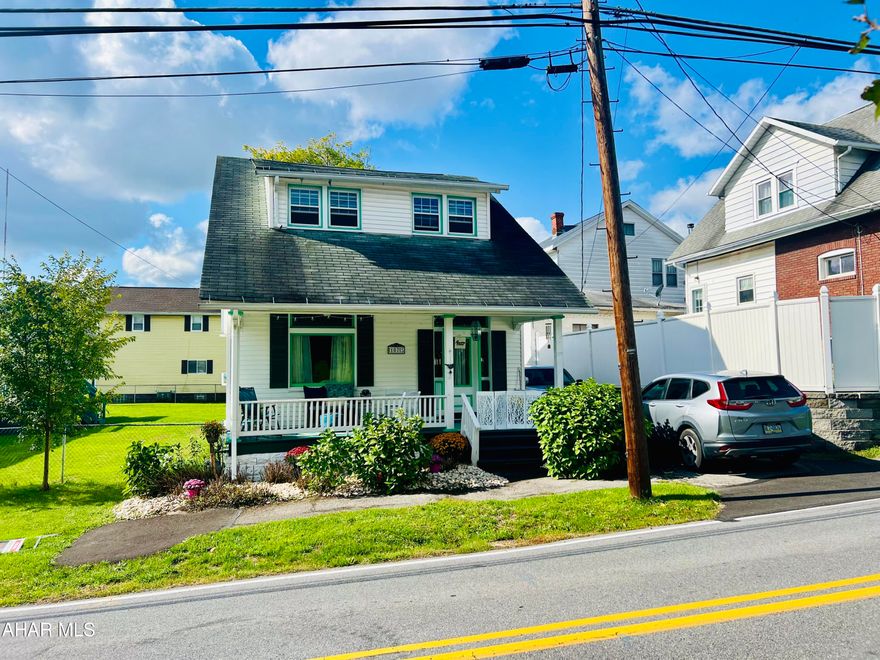 This beautiful home is once again available for immediate viewings and offers a fantastic opportunity for a new home owner. Quaint three bedroom, one bathroom home with historic charm and craftsmanship and lots of natural light: Living room, dining room, kitchen, mudroom, unfinished basement with ample storage space and access to the backyard. The backyard is fenced and has a retaining wall garden. The former carriage house can be used as an extra large storage shed or workshop/studio/outdoor entertainment space.