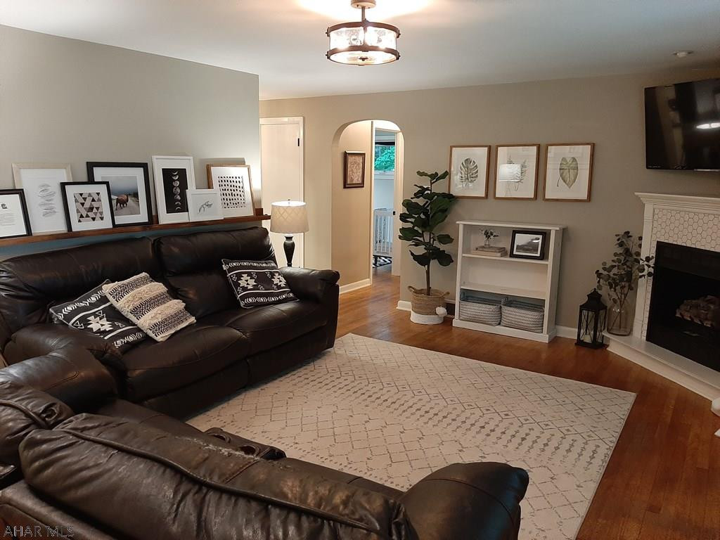 Sinking Valley - Residential