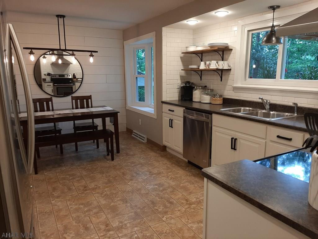 Sinking Valley - Residential