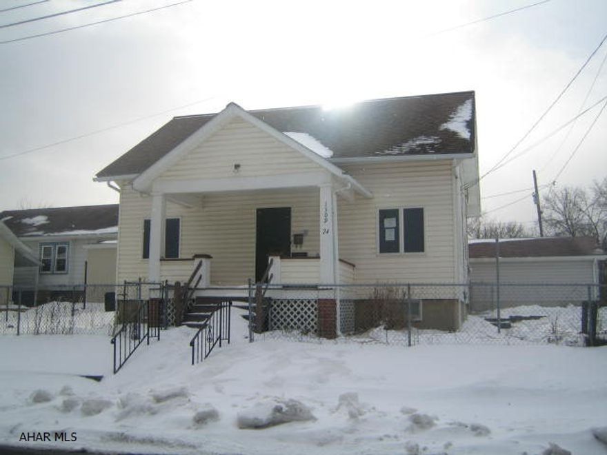 1 1/2 story vinyl home with living room, formal dining room, kitchen, and den. Vinyl windows, first floor laundry hookups, off street parking and fenced yard with storage shed.  Property sold as-is. Seller will make no repairs. Offers must be submitted through HUD approved broker. Buyer pays both transfer taxes. Marketed by MMREM.com. More properties at www.HUDhomestore.com. Exclusive agency. Equal Housing Opportunity.