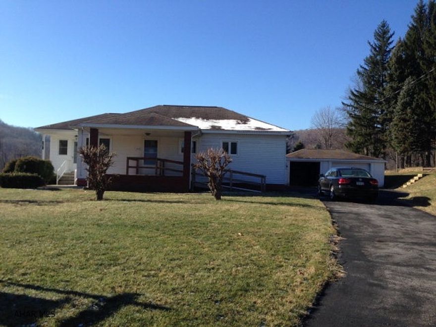 Elmora- 3 BR ranch on a huge level lot in the country. Plaster walls, Hardwood floors, most appliances included. Oak kitchen, new windows, handicap accessible. 2 car garage. Mint condition