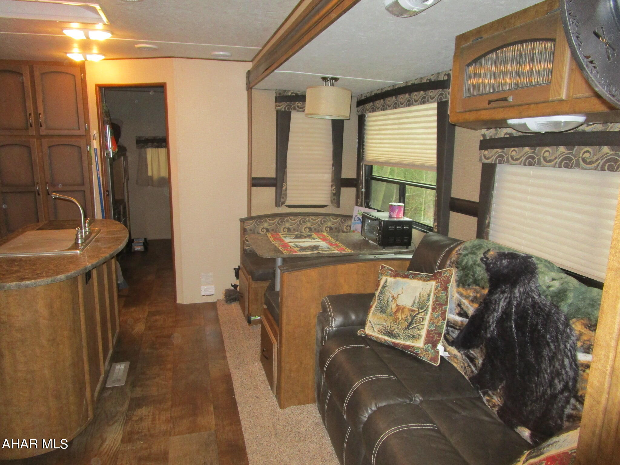 Glendale Yearound - Residential