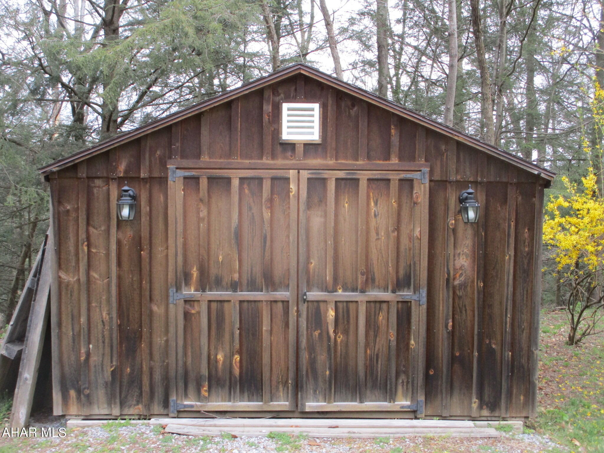 Glendale Yearound - Residential