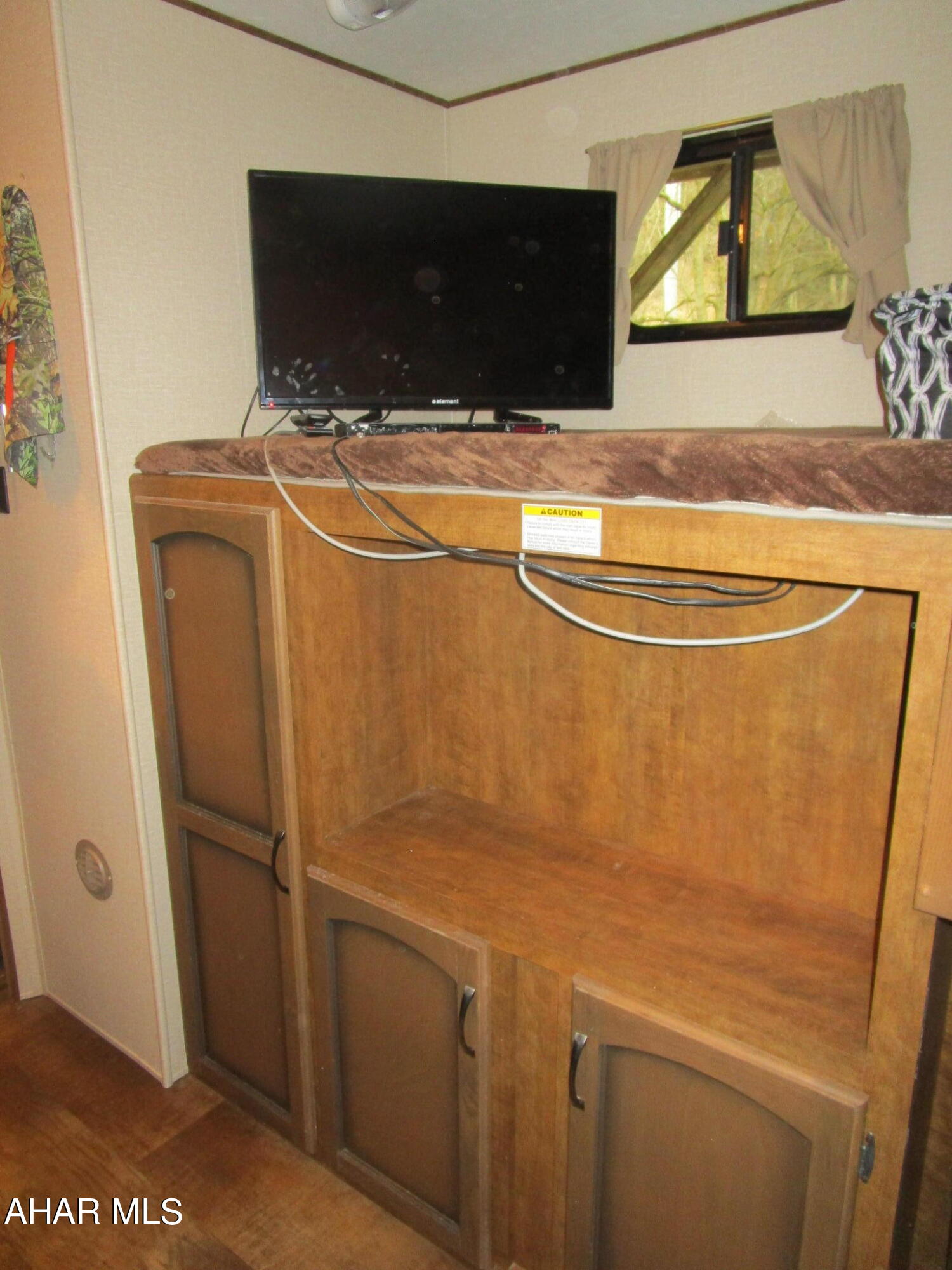 Glendale Yearound - Residential