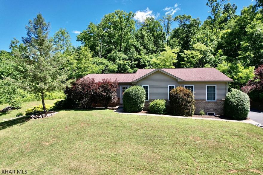 Home Sweet Home is waiting for you! This well maintained 3 bedroom, 3.5 bathroom home is situated on 23.37 ac. BEAUTIFUL HOME inside and outside ready for you!Main level includes a large living room with fireplace, master bedroom and bathroom with walk in closet.Do all your cooking in your GORGEOUS kitchen while your guest sit up and visit.Elegant dining room!! 1/2 bathroom in hall.Bedroom and full bathroom. Downstairs find a huge recreation room for all your entertaining! Another bedroom,office space,exercise room,full bathroom,utility room and laundry. Enjoy the wildlife from every view! Large garage as you enter on your lane.Plenty of storage and room for all those toys.Williamsburg's finest!! Located close to C&O Canal, entertainment and local attractions!Make this oasis yours today!