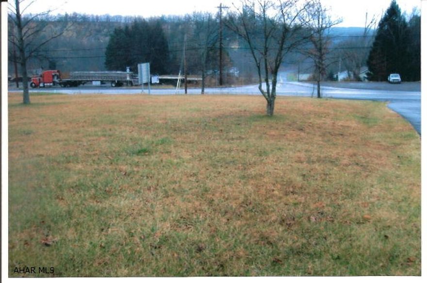 Great building site priced to sell, public sewer available and paved driveway. Needs a well drilled. Northern Bedford School District.
