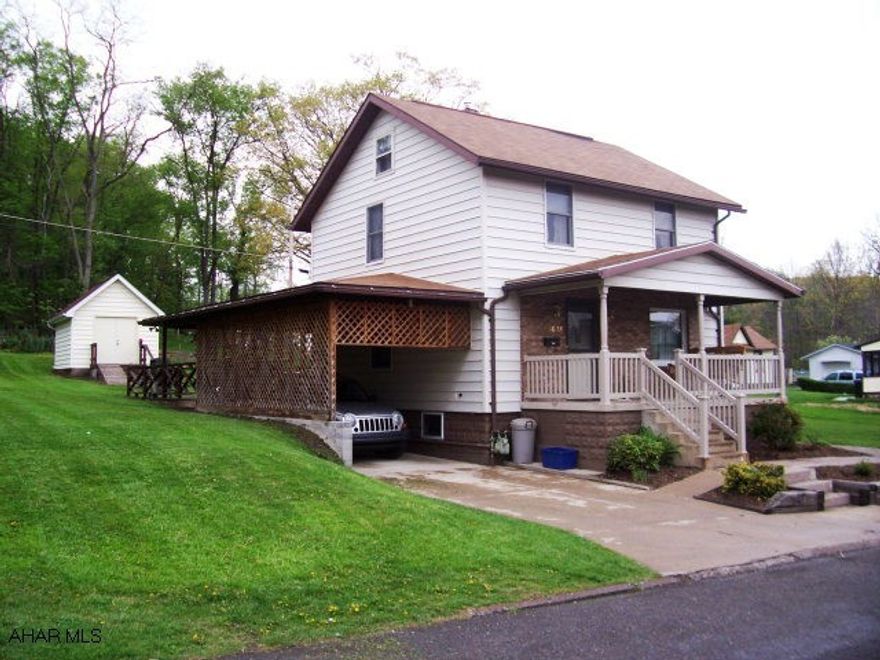 Triple City lot--private setting.  Carport, Covered Deck with cable, electric, and ceiling fan. Central Air, Central Vac, Large Living Room, Eat-In Kitchen.  A real MUST SEE PROPERTY.