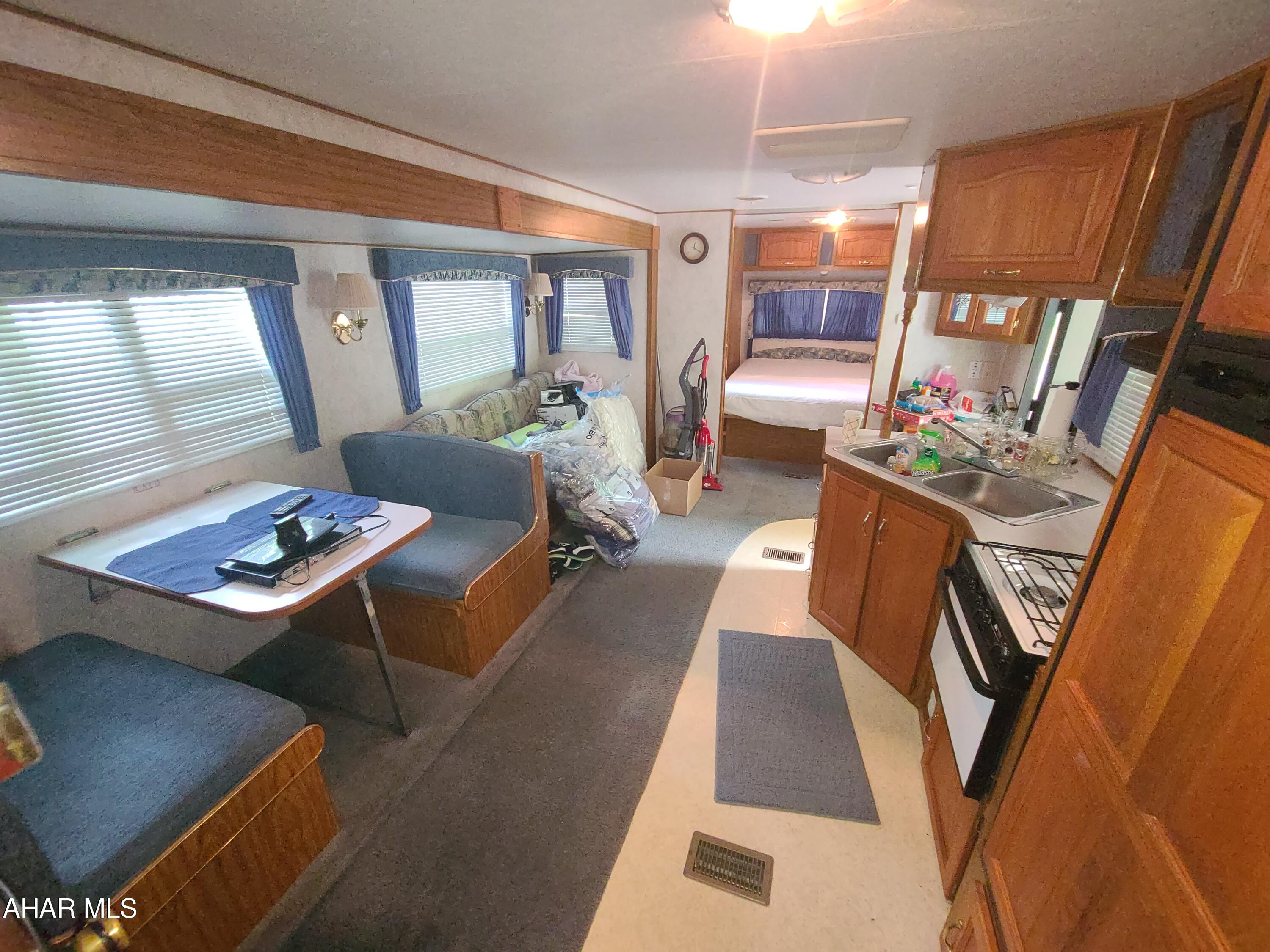 Glendale Yearound - Residential