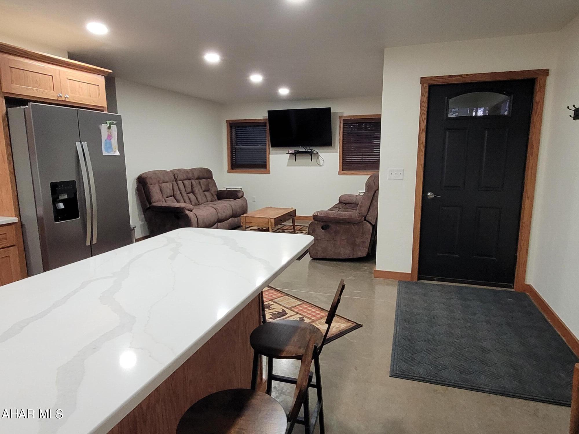 Glendale Yearound - Residential