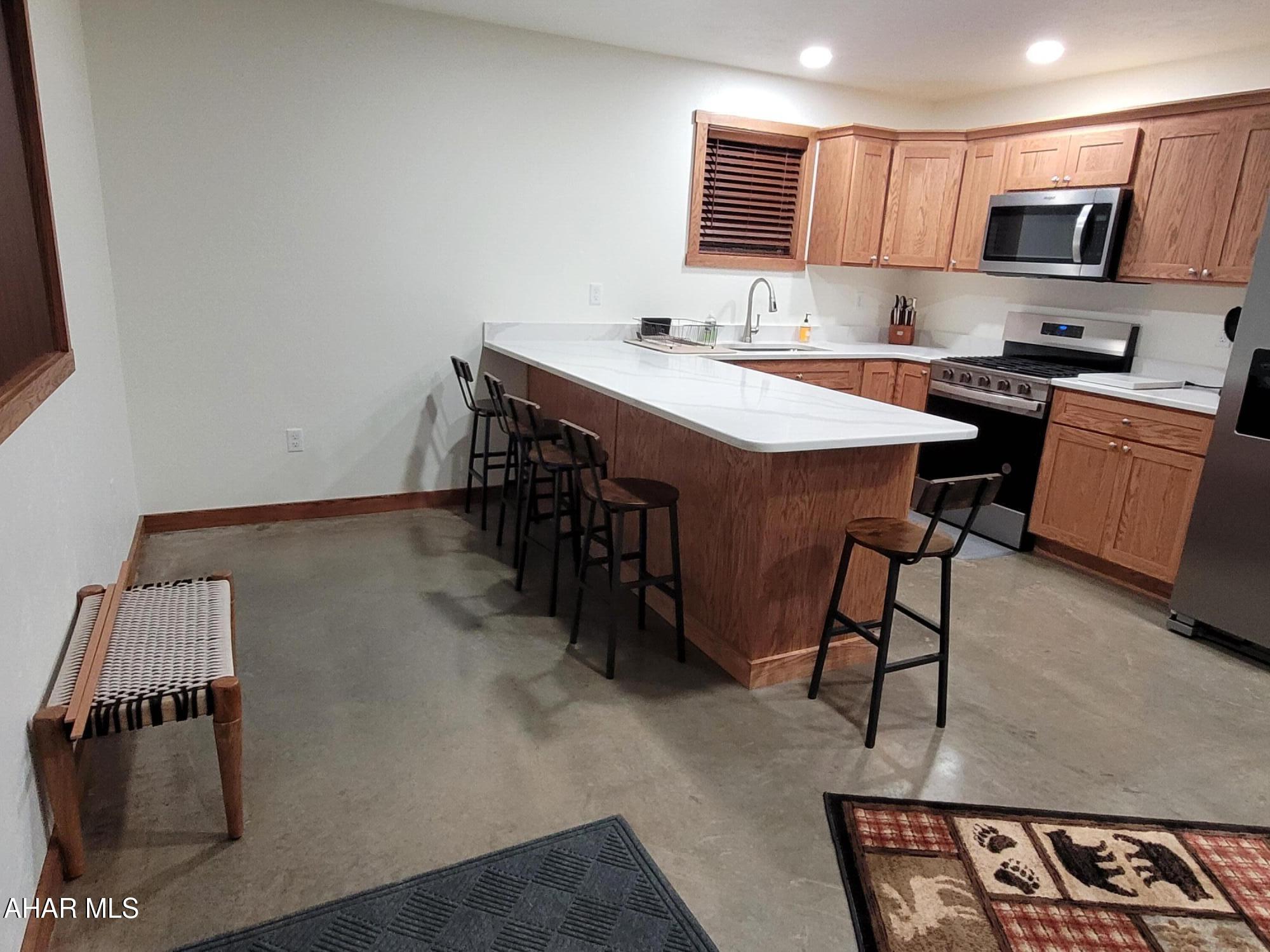 Glendale Yearound - Residential